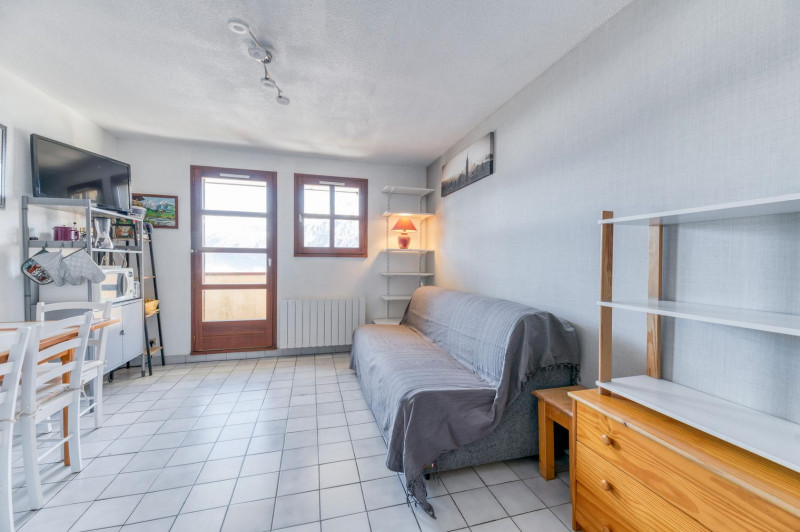 e3jye0ujxdwh-7qcjjk5v8jugkfzjatrle2dang6uxg-3000x-1060