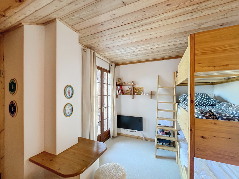 gawal-3-00028-7ab70ad-1112