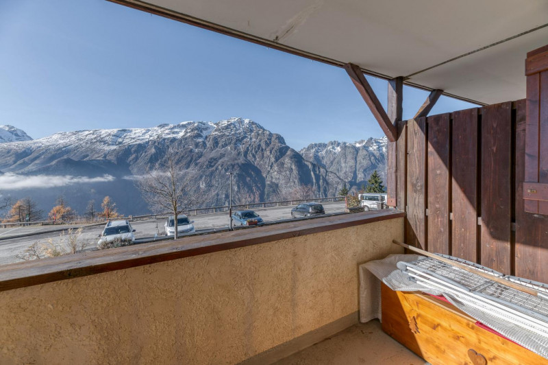 gzcn-daiz5niaugaxmddlt5iuf42rykpdldsgp9ys4e-3000x-1063