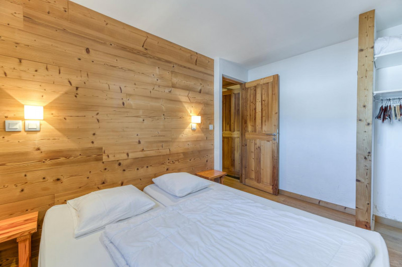 iwqu-uk5otrhflhdt4mpu5njpobk3sfd8f4nyhozhky-3000x-1288