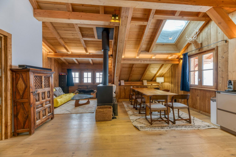 nvck6jfspebz4ysngggchd3xpihtee4k5otsyhsqjqw-3000x-1005