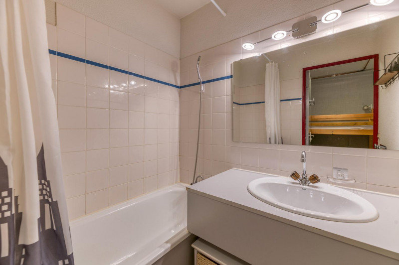 tmtnkl-ckqr1rs2fr6zdrm-x5psv3xly-f7sn89fxa8-3000x-1067