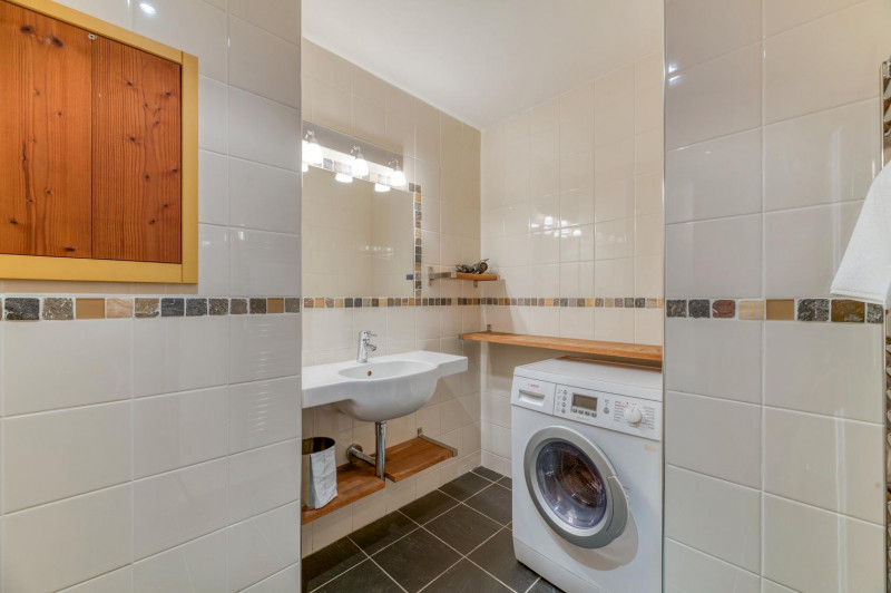 yfzifub4dhk5hydac1ms2yo-awpuqlq7f19bmkuwe5y-3000x-1300